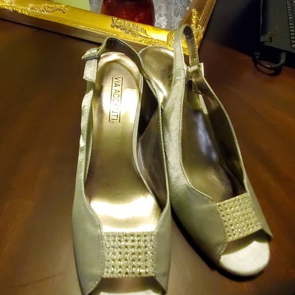 Evening shoes - Picture 1 of 2